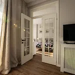 Cozy Two - Center & Old Town Apartman *